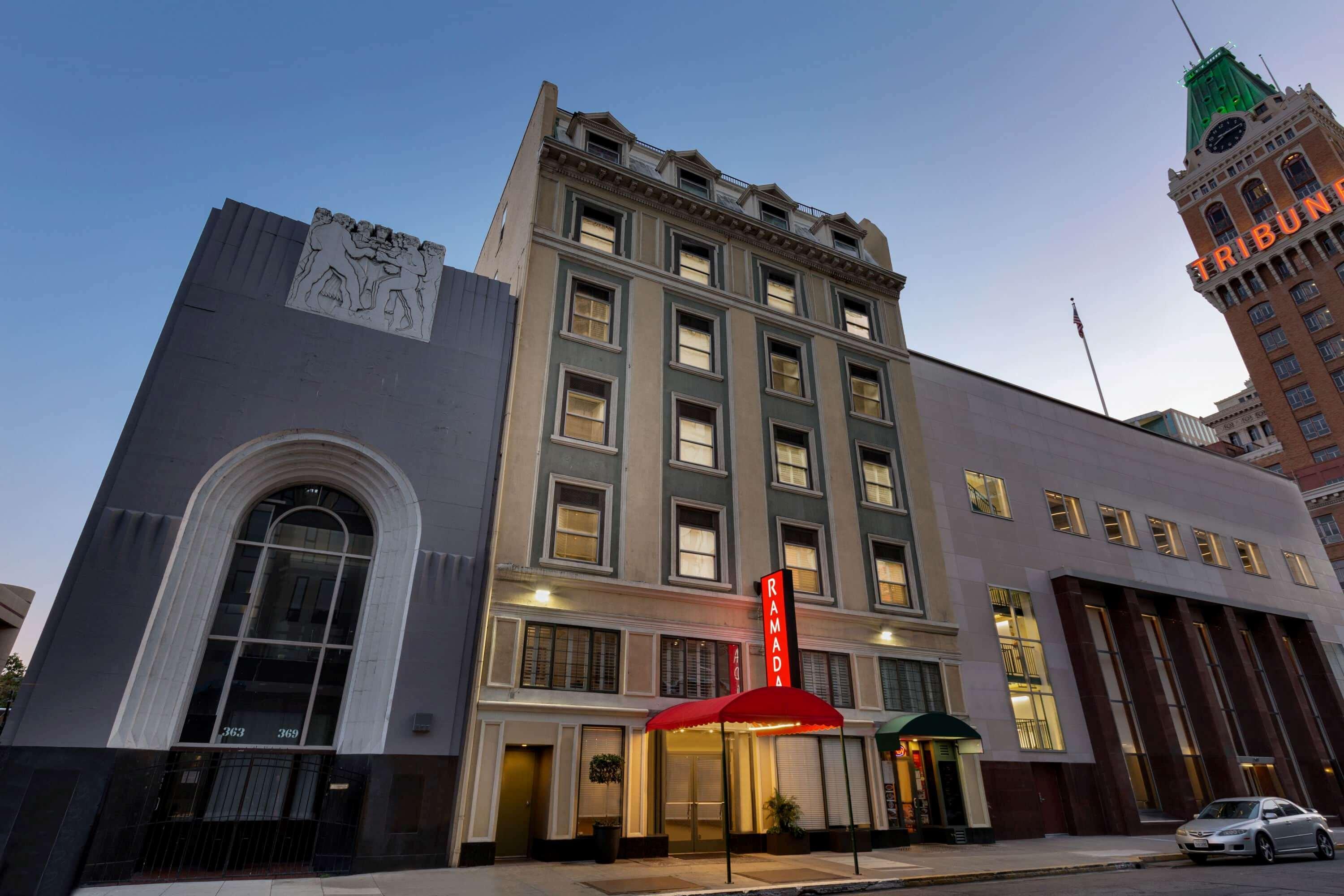 Ramada By Wyndham Oakland Downtown City Center Exterior photo